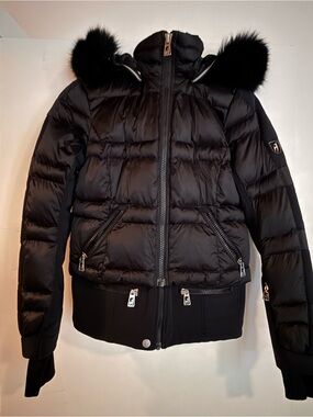 Toni Sailer Black ski jacket blue fox fur.  34- M wore once